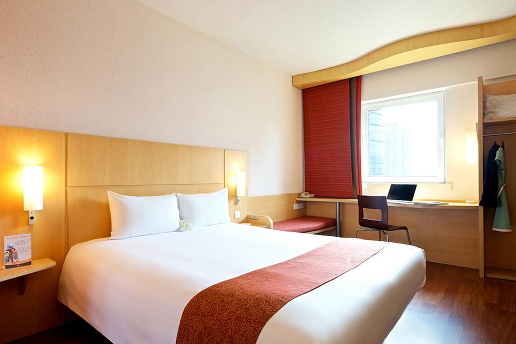 Ibis Dalian Zhongshan Square Extérieur photo