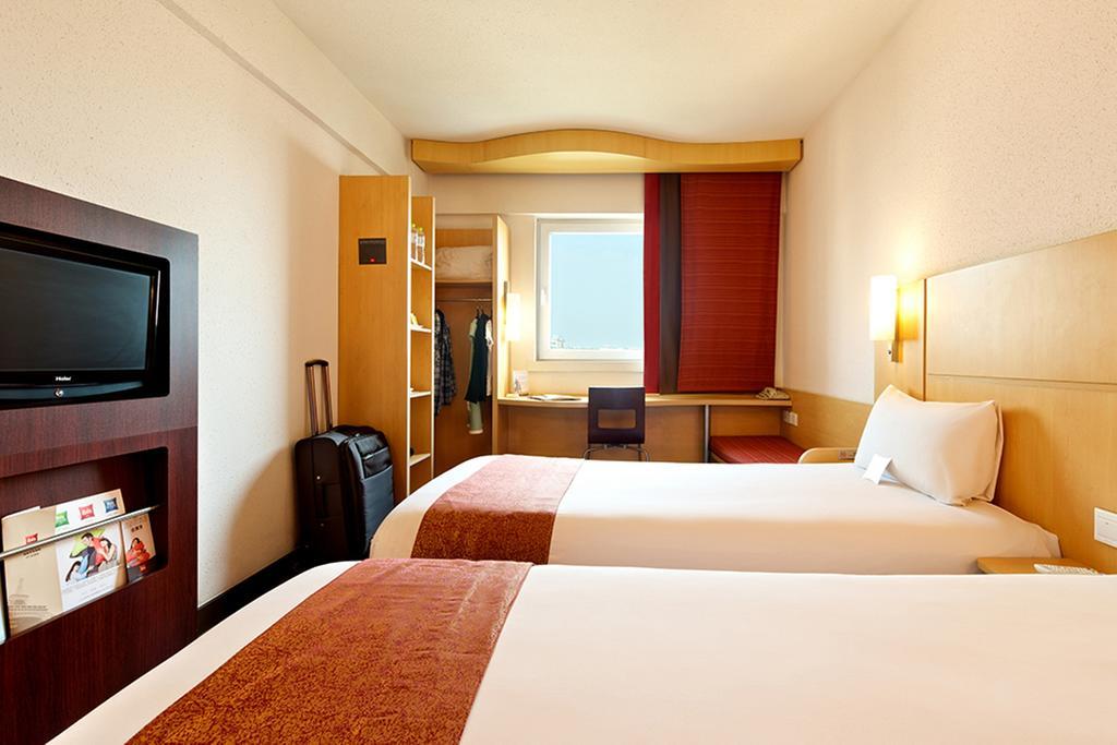 Ibis Dalian Zhongshan Square Extérieur photo