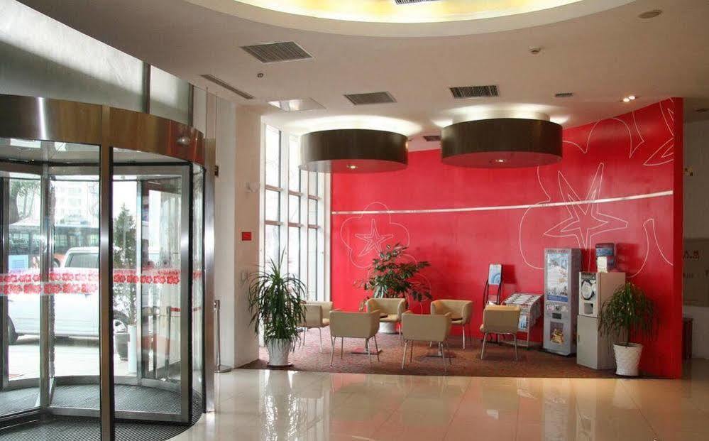 Ibis Dalian Zhongshan Square Extérieur photo
